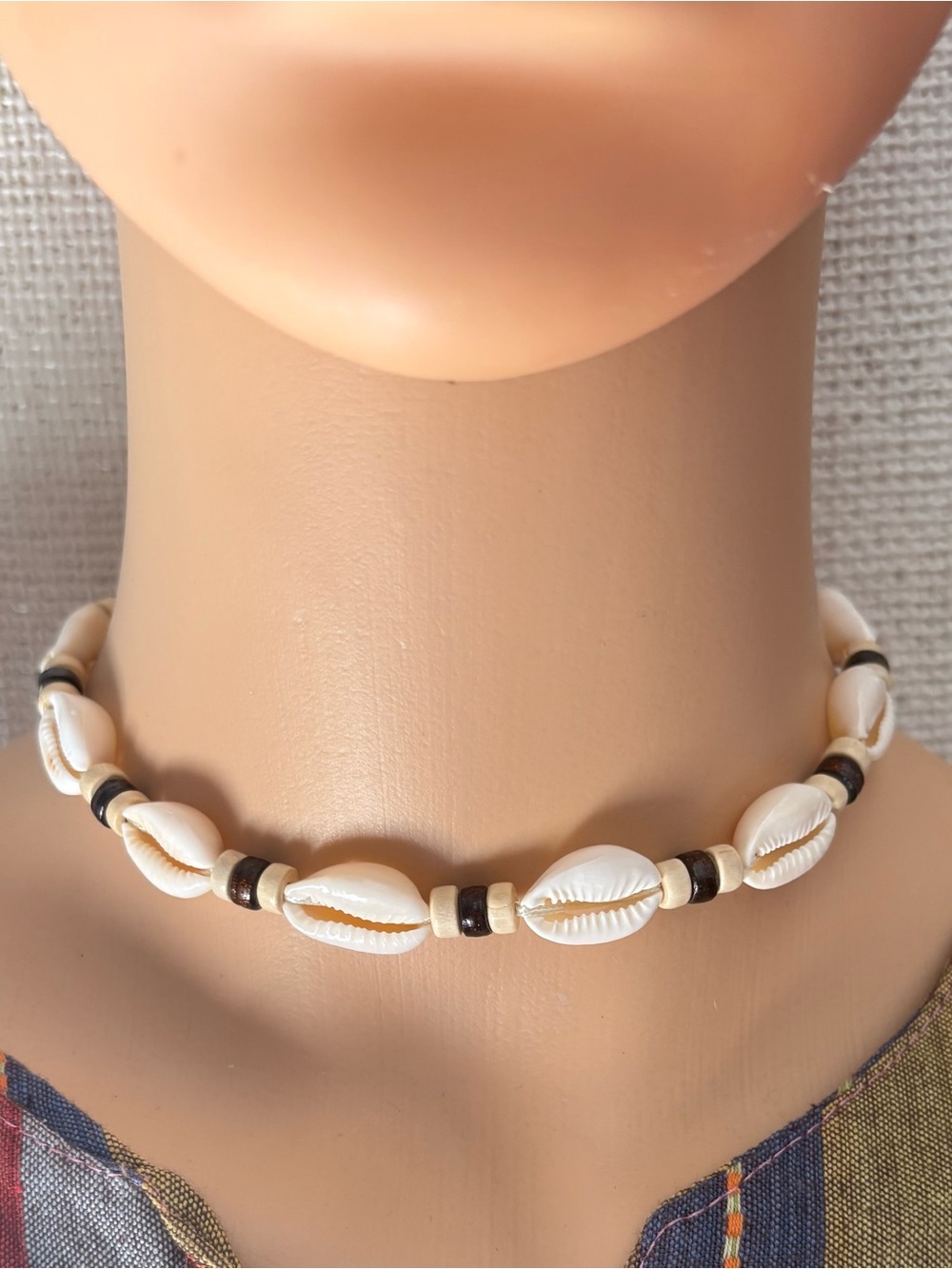 Shell Cowrie Bead Choker Necklace - White
